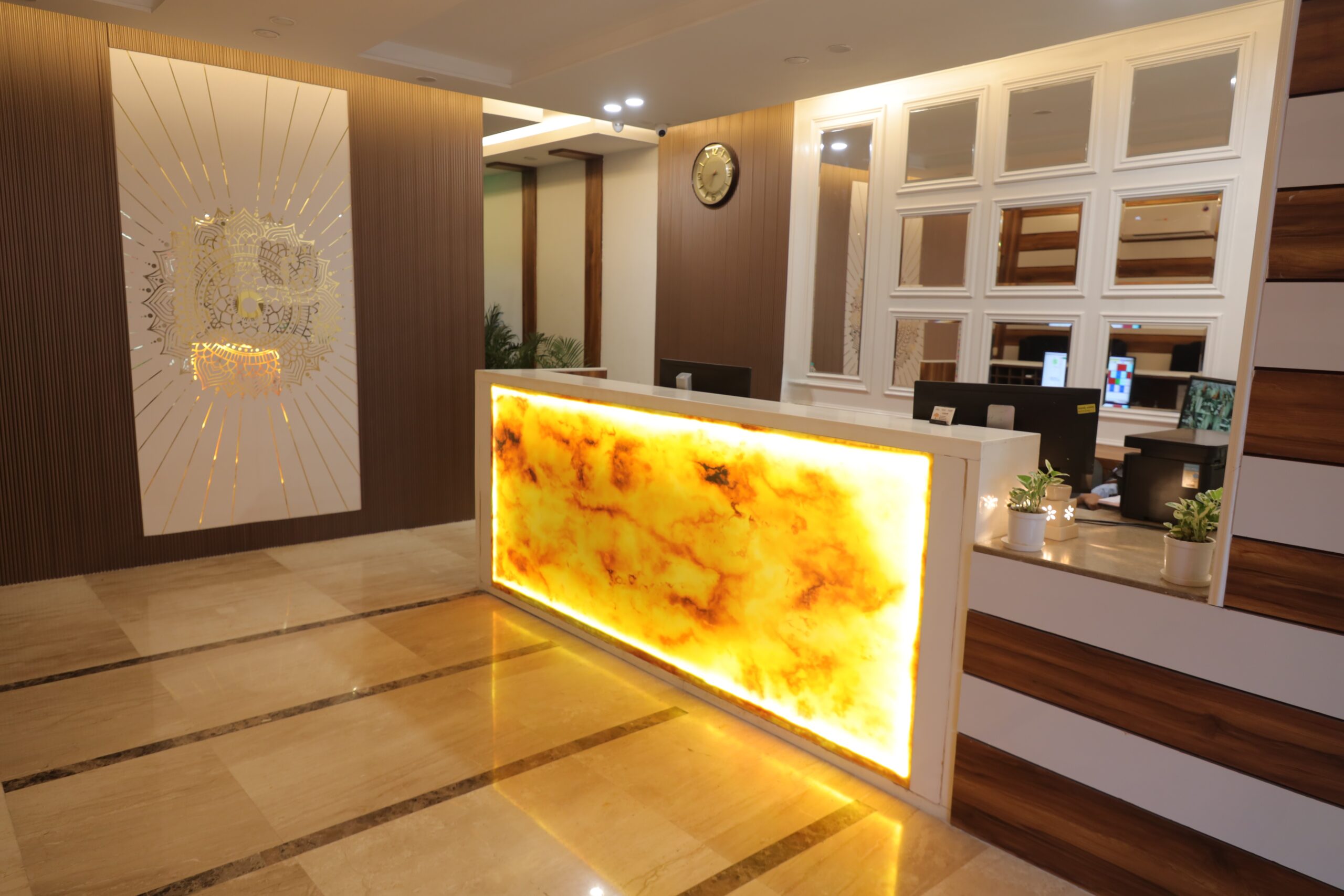 low price hotel in Karol Bagh
