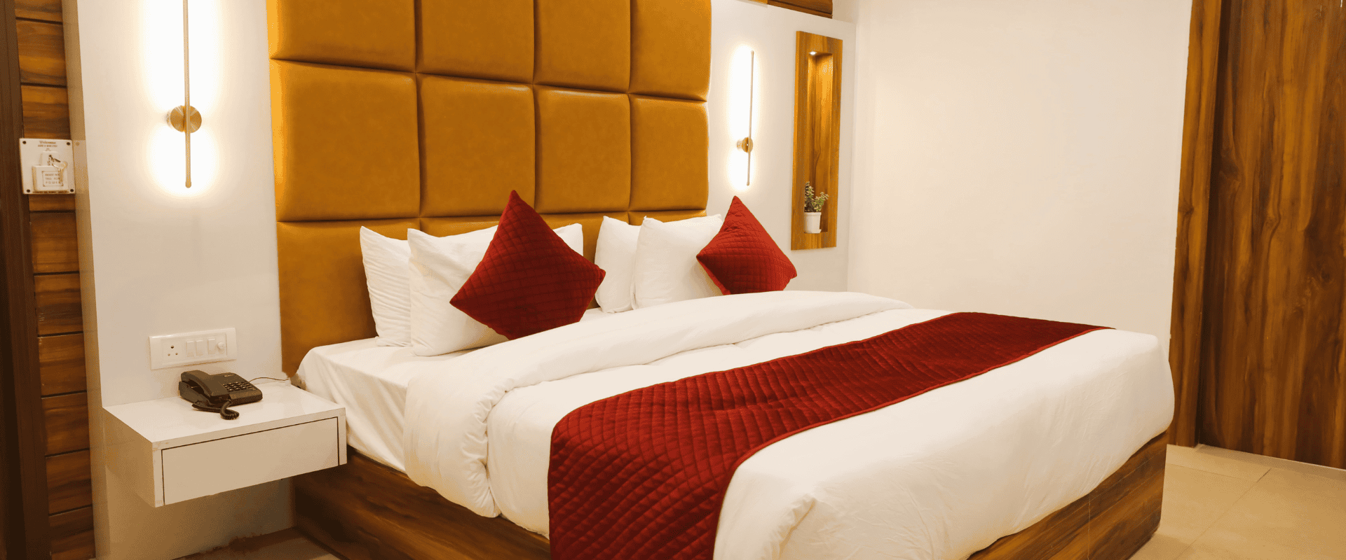 Best Hotel Near Ganga Ram Hospital